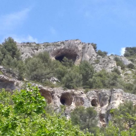 Maison Au Coeur De Fontaine De Vaucluse, Nichee Sur Le Rocher Et Surplombant La Sorgue Dış mekan fotoğraf